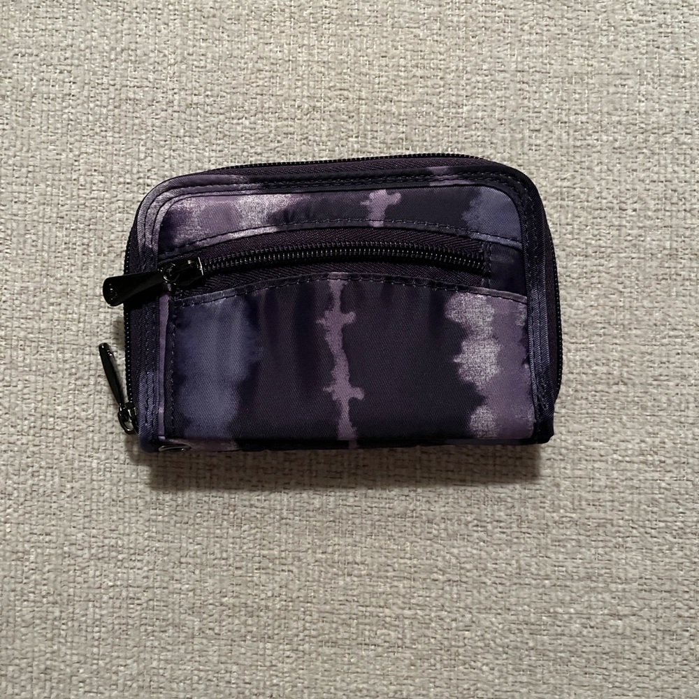 NWOT Lug Rodeo 2 Wallet - Picture 2 of 4